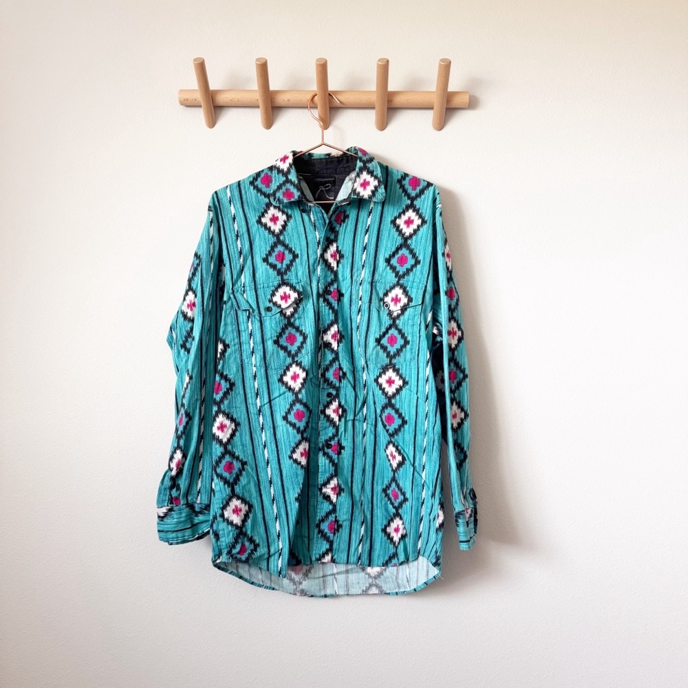 Roper Teal and Pink Patterned Casual Button Down Shirt